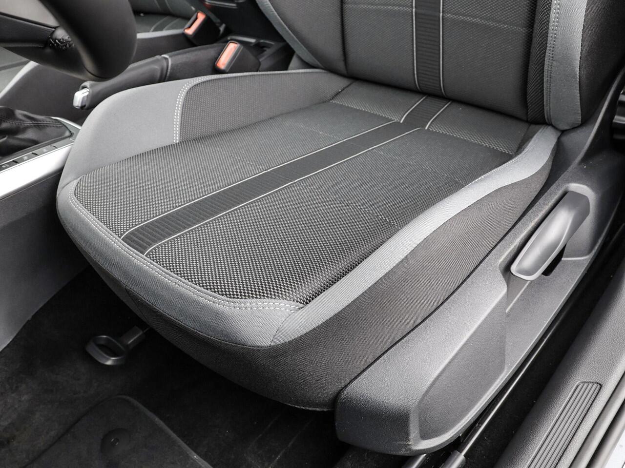 Volkswagen POLO 50 Edition 1.0 TSI 95 PK 7 versn. DSG · Achteruitrijcamera · draadloze telefoonlader ·