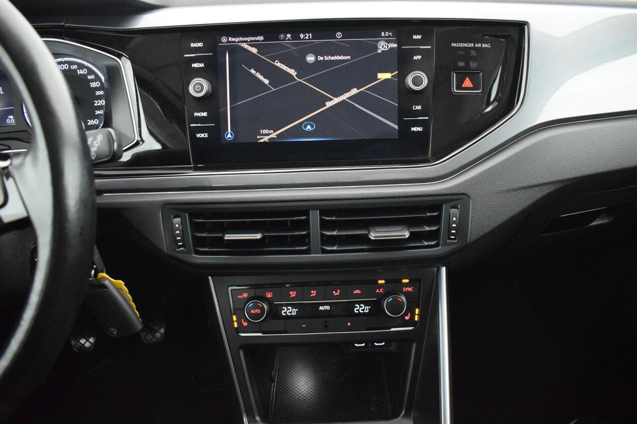 Volkswagen POLO 1.0 TSI 95pk Highline Stoelverwarming Navigatie Climate Control