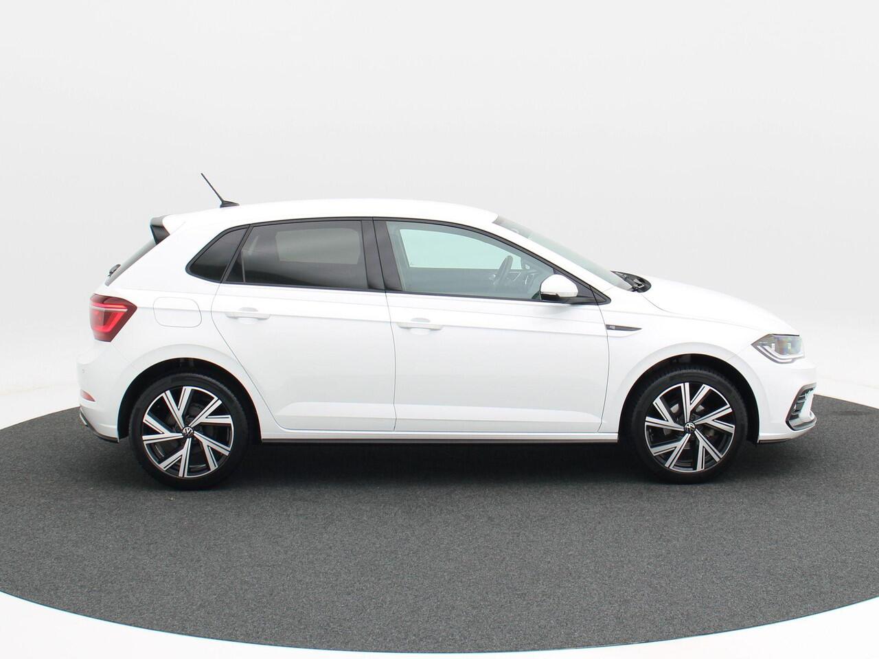 Volkswagen POLO 1.0 TSi Automaat R-Line Business | IQ Led | Adaptive Cruise | Stoel Verwarming | Camera | Carplay | Navigatie | Parkeersensoren | 17 Inch | 15.570 Km!!