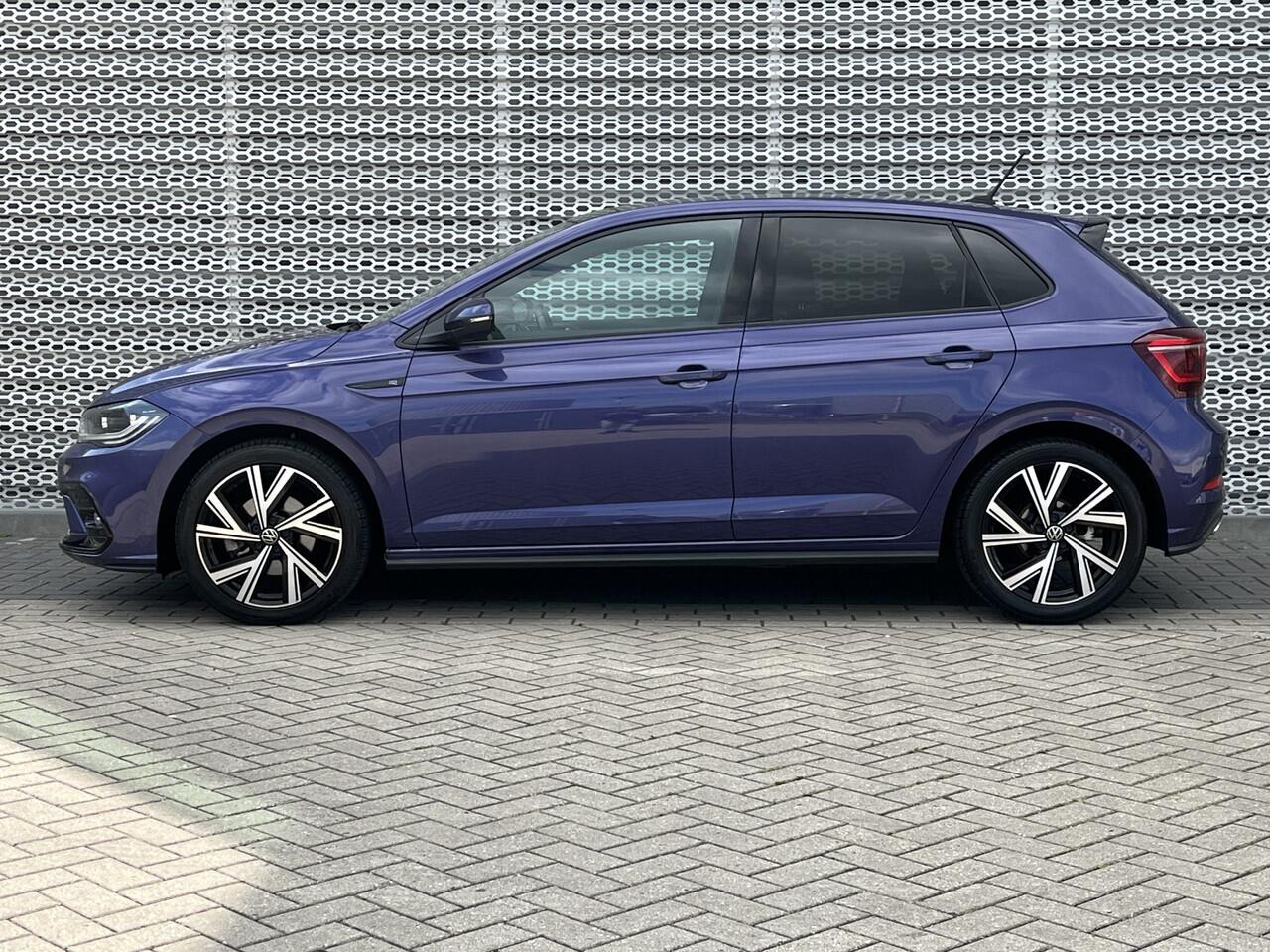 Volkswagen POLO 1.0 TSI R-Line Business / Pano / Digitaal dashboard / Navigatie / App connect / Parkeersensoren V+A / Camera /