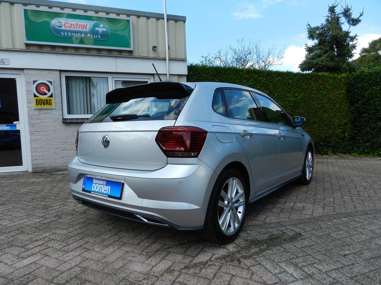 Volkswagen POLO 1.0 TSI Highline Digitale Cockpit - R-Line - Apple Carplay - Adapt.Cruise - NAP - 100% Onderhouden - FULL LED