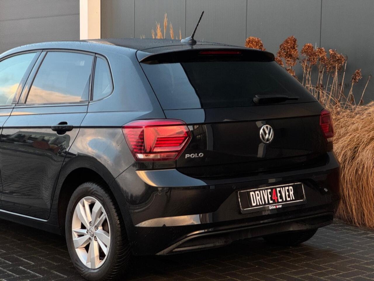 Volkswagen POLO 1.0 TSI Comf.l. Bus. NAVI ACC AIRCO PDC SPORTVELGEN ELEK PAKKET