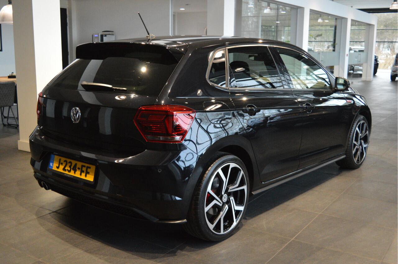 Volkswagen POLO 2.0 TSI GTI carplay cruise pdc 18 inch 200 pk !!