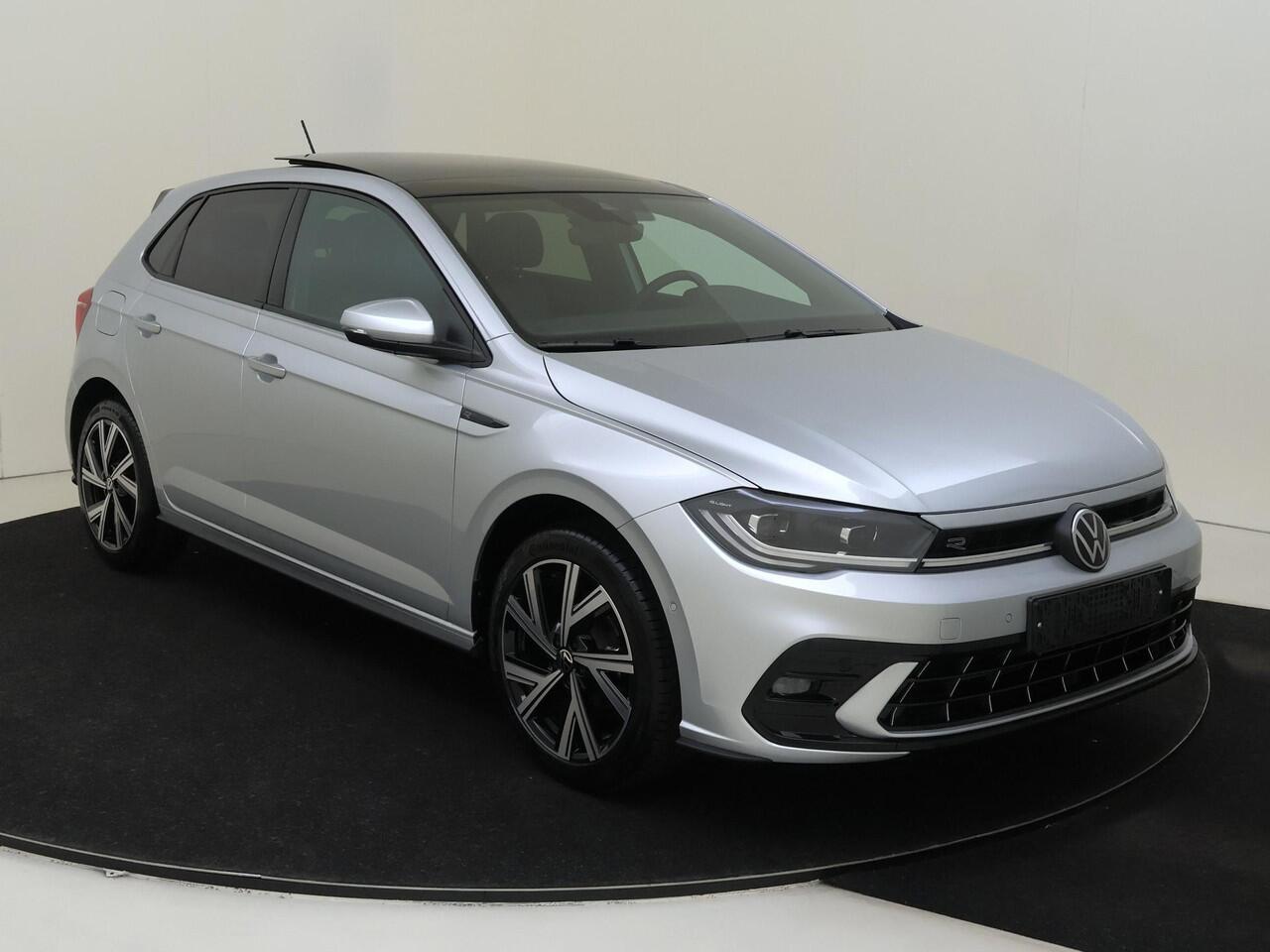 Volkswagen POLO R-Line Edition | 'App-Connect' draadloze smartphone integratie | Achterlichten LED | Afstandscontrolesysteem (Front Assist)