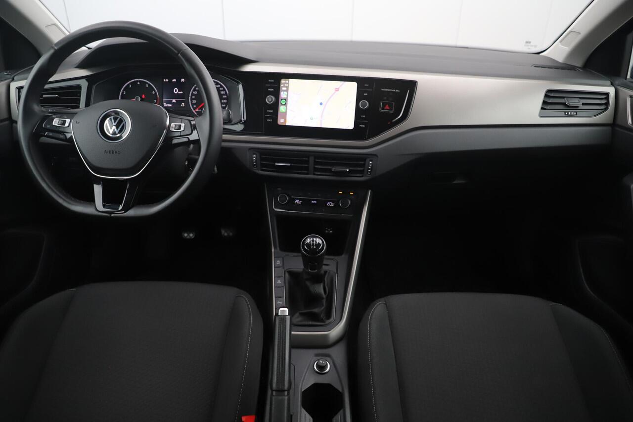 Volkswagen POLO 1.0 TSI Comfortline Business 95PK Navigatie Carplay Android Climate Control Adaptive Cruise 17 inch Pretoria Zwarte Velgen Parkeersensor