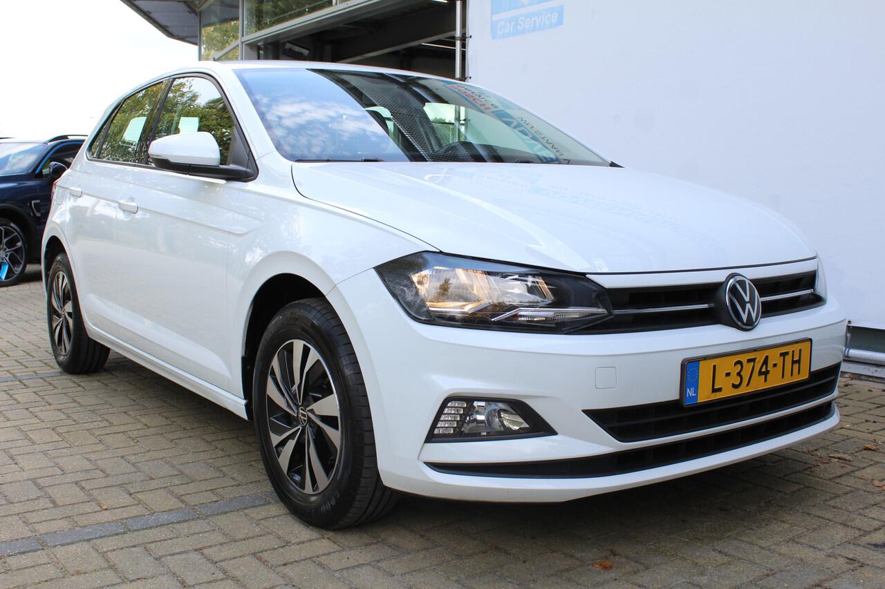 Volkswagen POLO 1.0 TSI Comfortline | Incl. 12 maanden Garantie | Airco | Adaptive cruise controle | Draadloze telefoonlader | Navigatie | DAB | Apple CarPlay/Android Auto | Origineel NL Auto | NAP |