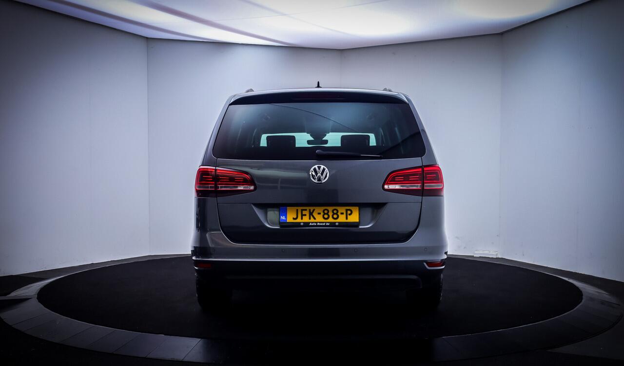 Volkswagen SHARAN 1.4TSI Dsg 7Per COMFORTLINE NAVI | CARPLAY | STOELVERW | CLIMA | PDC V+A | LMV