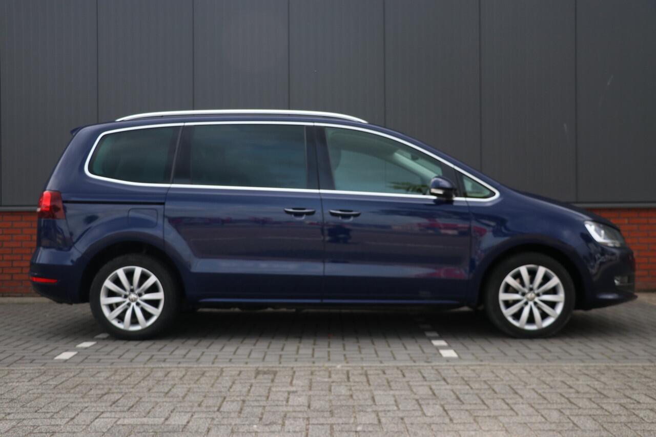 Volkswagen SHARAN 1.4 TSI Exclusive Series 7 zits | Kinderzit | leer | seperate airco |