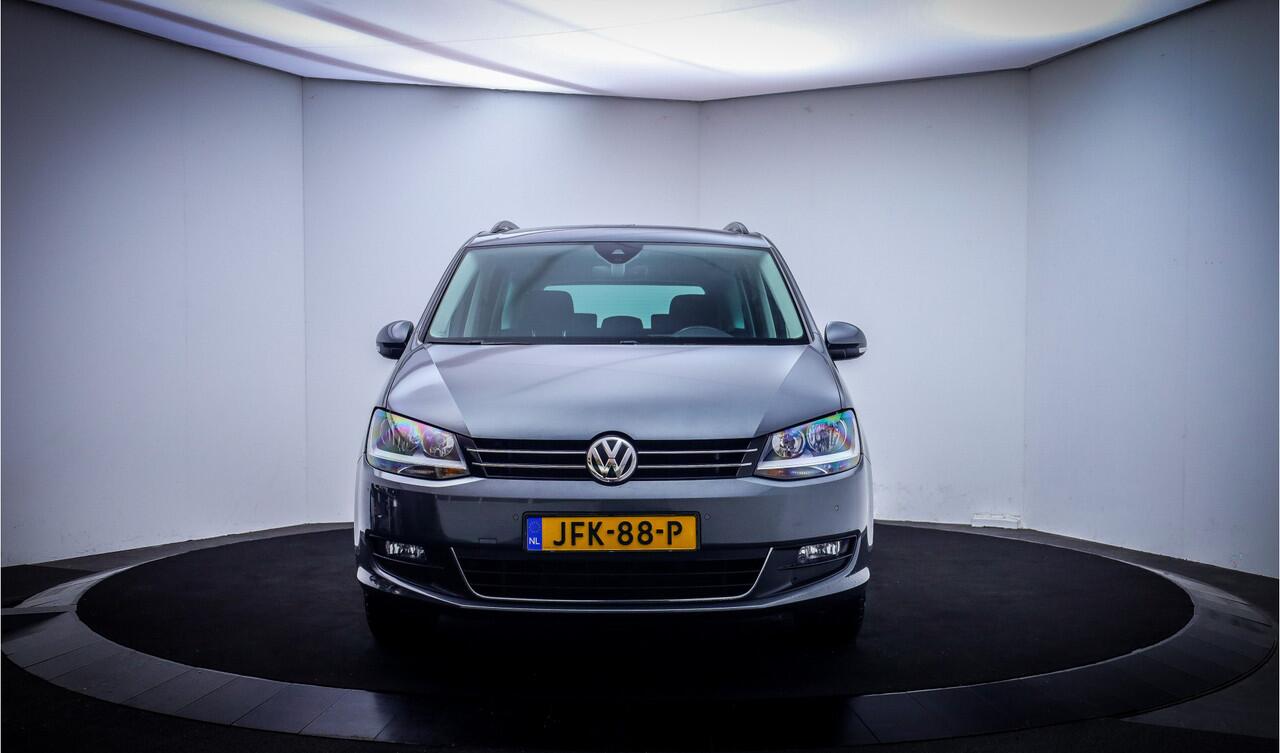 Volkswagen SHARAN 1.4TSI Dsg 7Per COMFORTLINE NAVI | CARPLAY | STOELVERW | CLIMA | PDC V+A | LMV