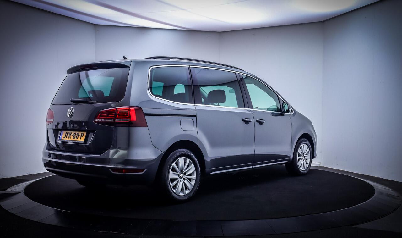 Volkswagen SHARAN 1.4TSI Dsg 7Per COMFORTLINE NAVI | CARPLAY | STOELVERW | CLIMA | PDC V+A | LMV