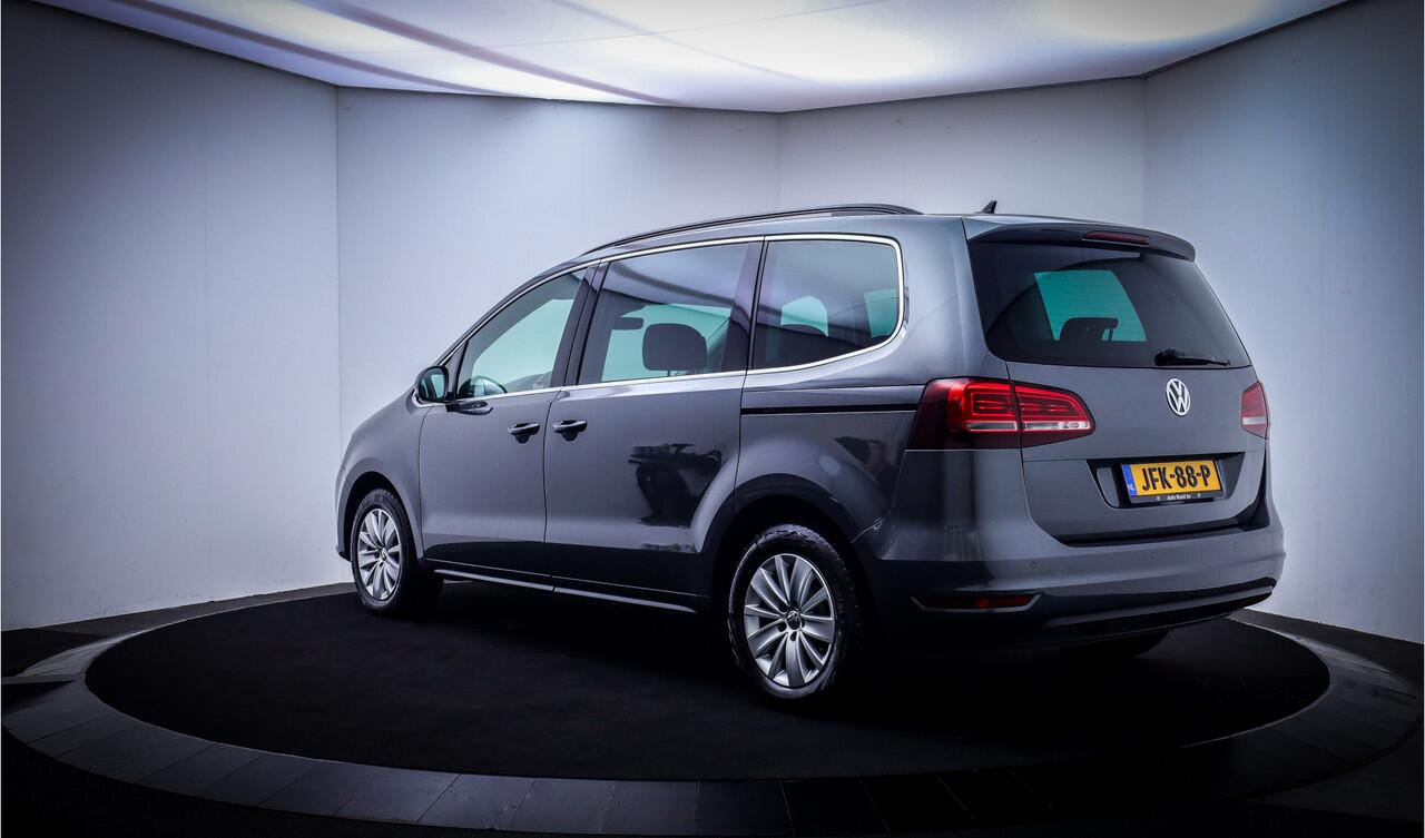 Volkswagen SHARAN 1.4TSI Dsg 7Per COMFORTLINE NAVI | CARPLAY | STOELVERW | CLIMA | PDC V+A | LMV