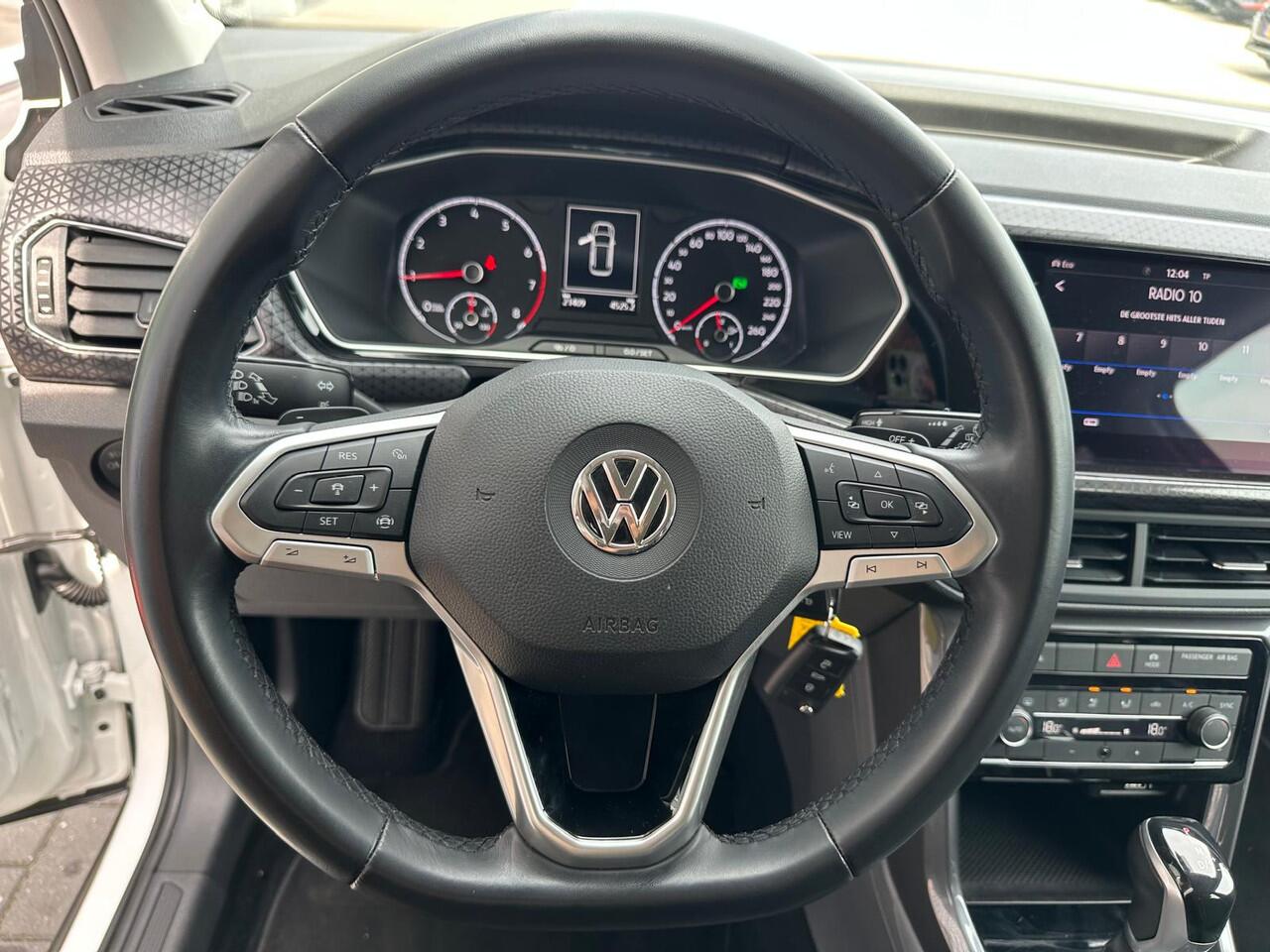 Volkswagen T-Cross 1.0 TSI R-Line DSG / R-Line Exterieur / Style Interieur / Navigatie / Parkeersensoren V+A / Stoelverwarming / Climate controle / **