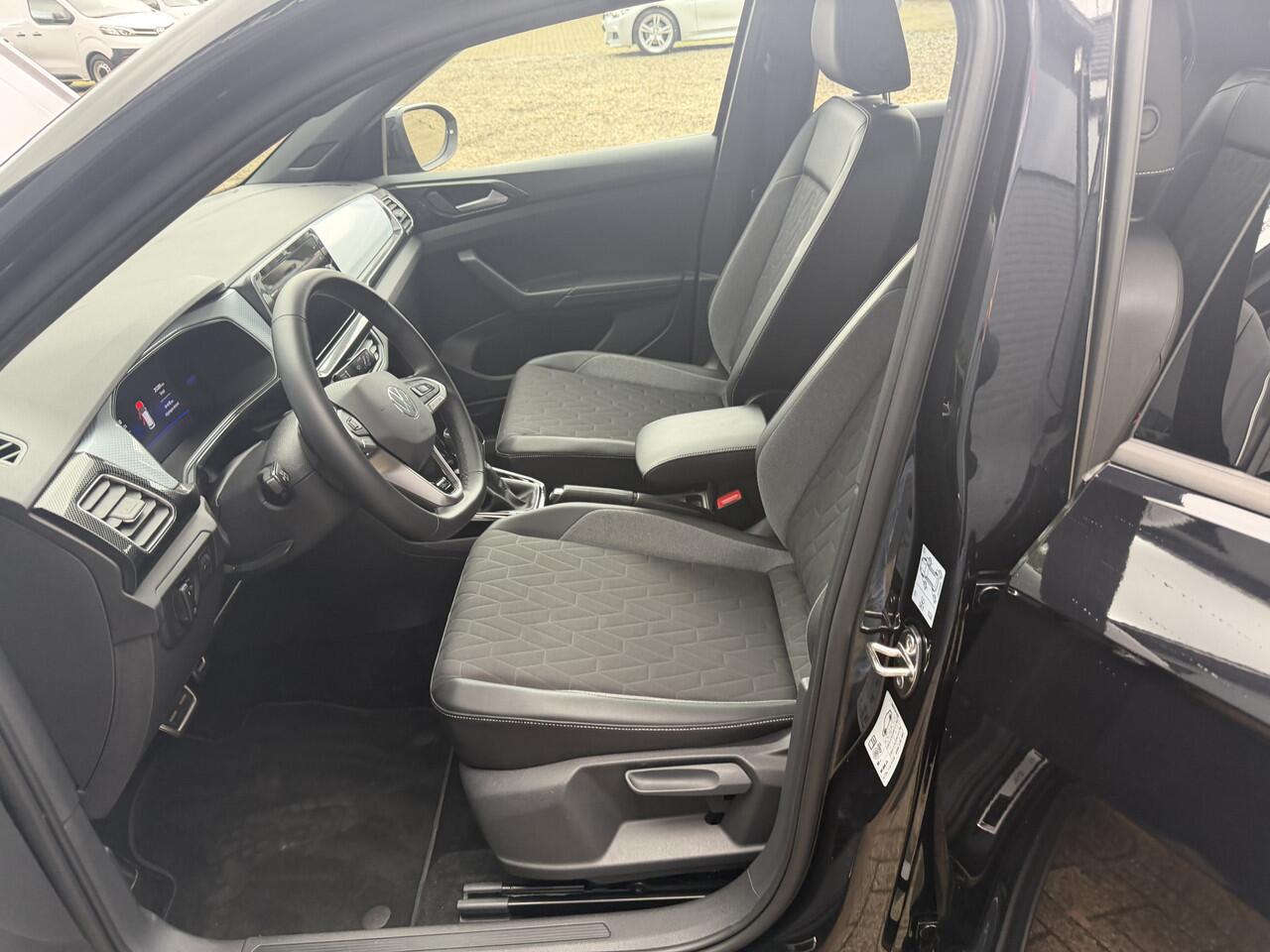 Volkswagen T-Cross 1e eigenaar 2025 16" LMV, Cruise, Stoelverwarming, Automaat Garantie !!