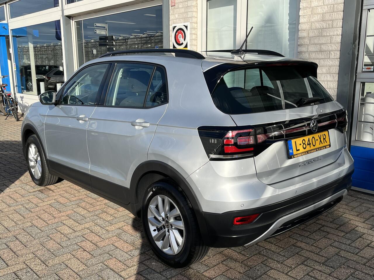 Volkswagen T-Cross 1.0 TSI Life / PARK. SENSOREN/ NAVI/ AIRCO/ 16" LMV