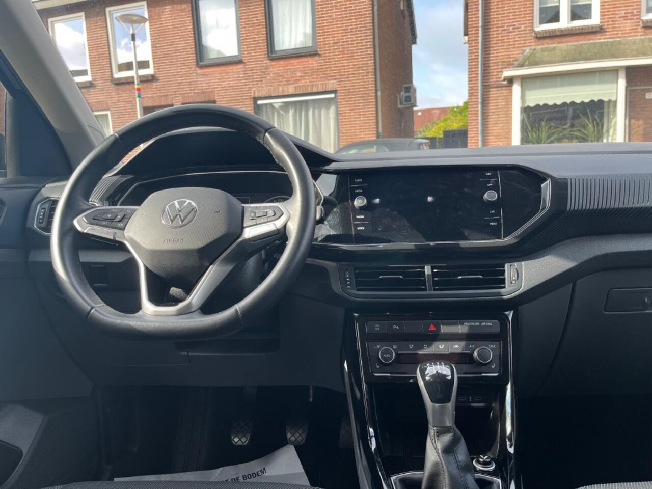 Volkswagen T-Cross 1.0 TSI R-LINE 31686 KM