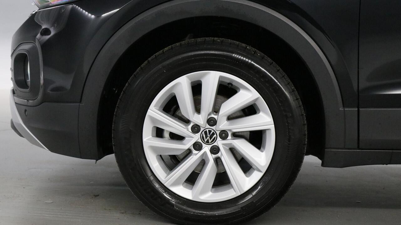 Volkswagen T-Cross 1.0 TSI 110pk Life / Navigatie / Virtuele cockpit / Parkeersensoren