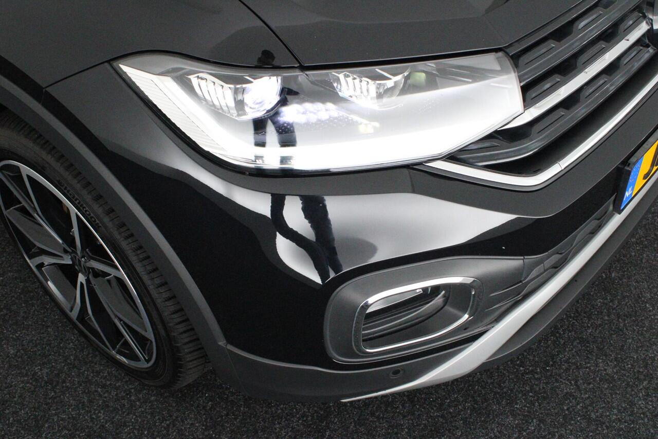 Volkswagen T-Cross 1.0 TSI 110pk DSG Style Trekhaak Stoelverwarming Led Virtual Cockpit Navigatie