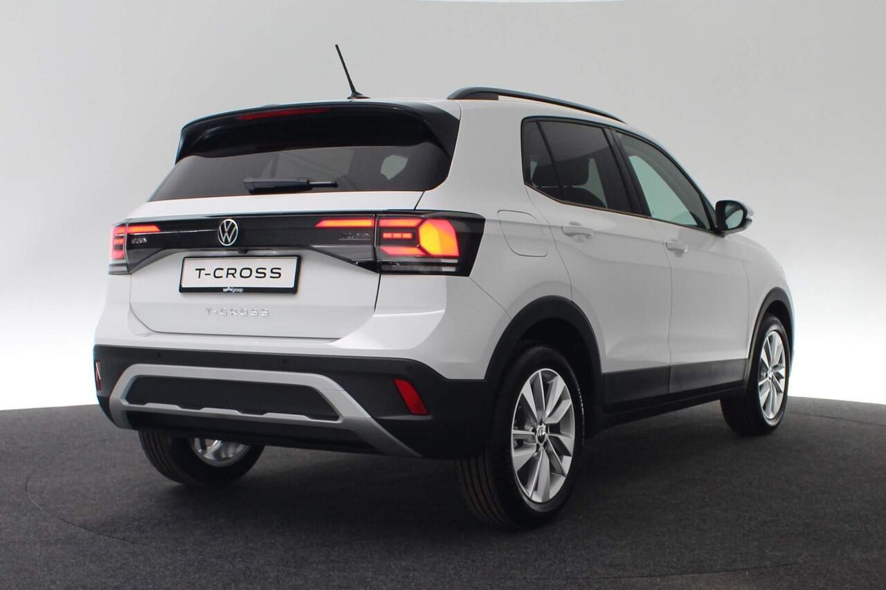 Volkswagen T-Cross Life Edition 1.0 TSI 85 kW / 116 pk DSG | Camera | Stoelverwarming | LED | Keyless | ACC | 17 inch
