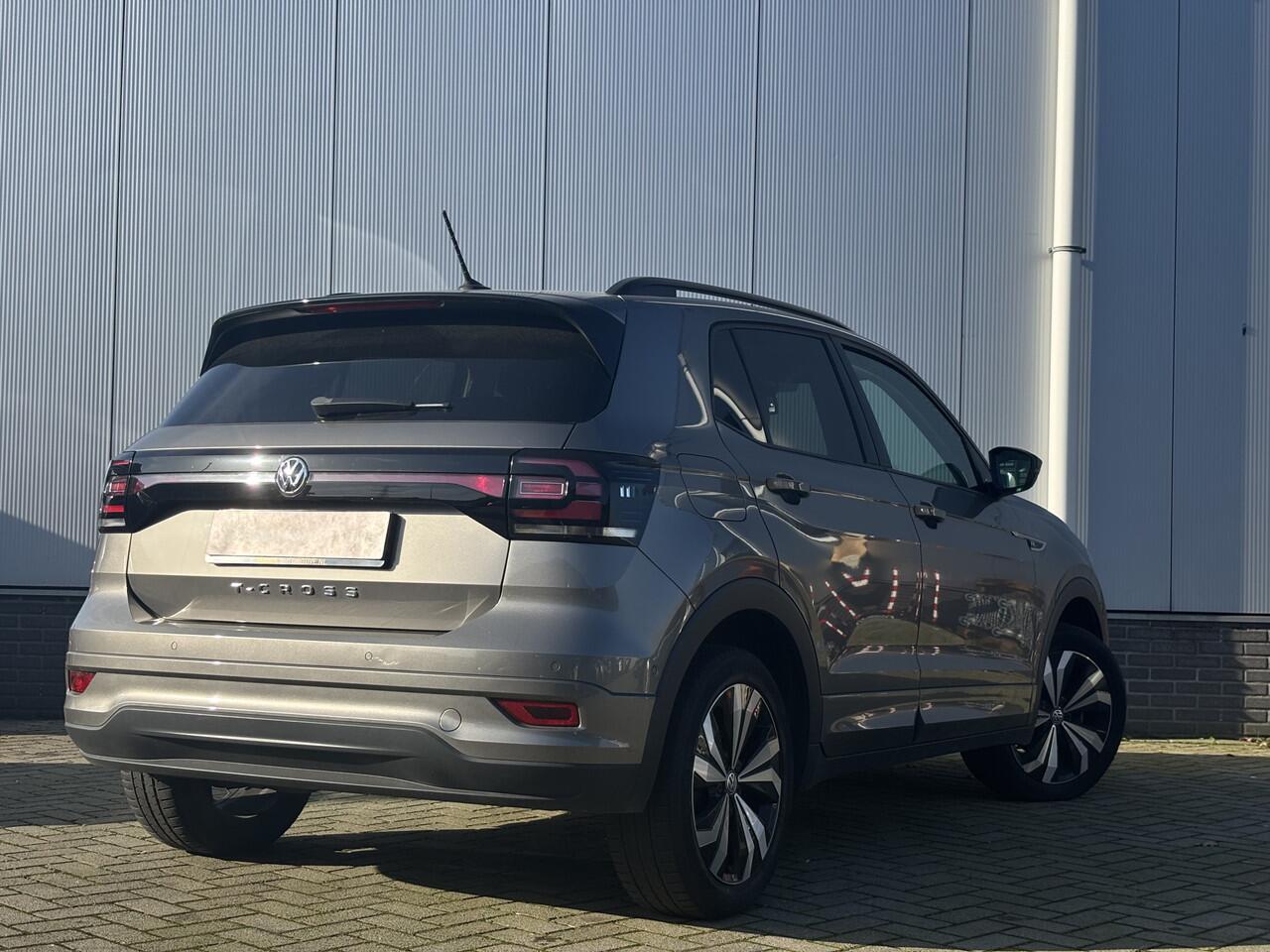 Volkswagen T-Cross 1.0 TSI Life | Adaptive | Apple CarPlay | R-Line ext.