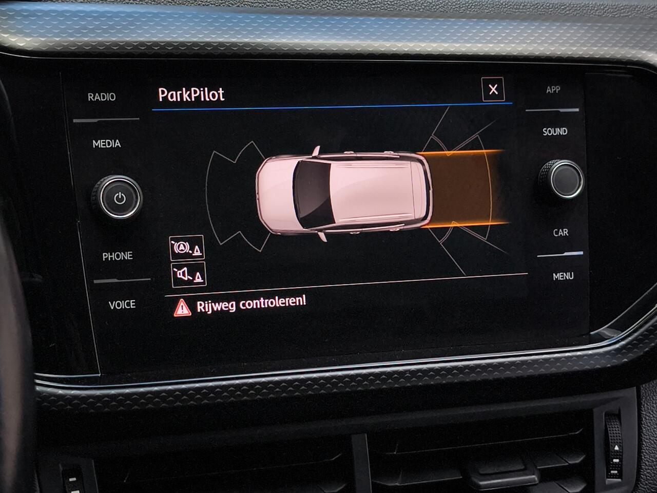 Volkswagen T-Cross 1.0 TSI Life 1e-Eig. Keurig-Onderh. BOVAG-Garantie. NL-Auto..