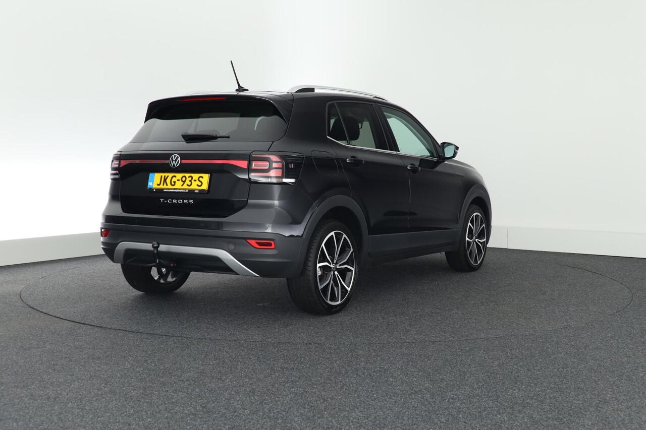 Volkswagen T-Cross 1.0 TSI 110pk DSG Style Trekhaak Stoelverwarming Led Virtual Cockpit Navigatie