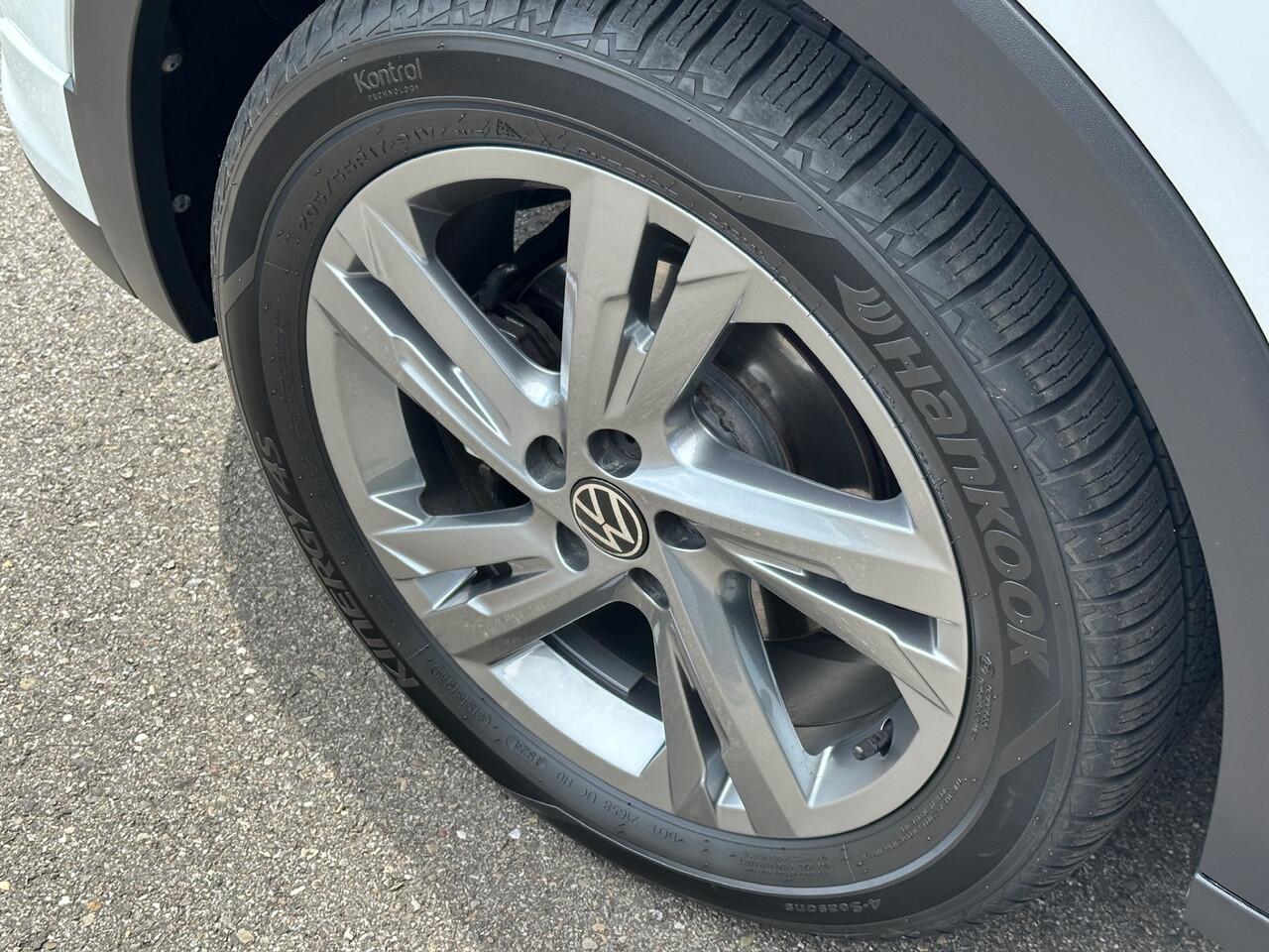 Volkswagen T-Cross 1.5 TSI 150pk DSG R-Line | Camera | Trekhaak | Navi | Adapt. Cruise | Rijklaar incl. garantie