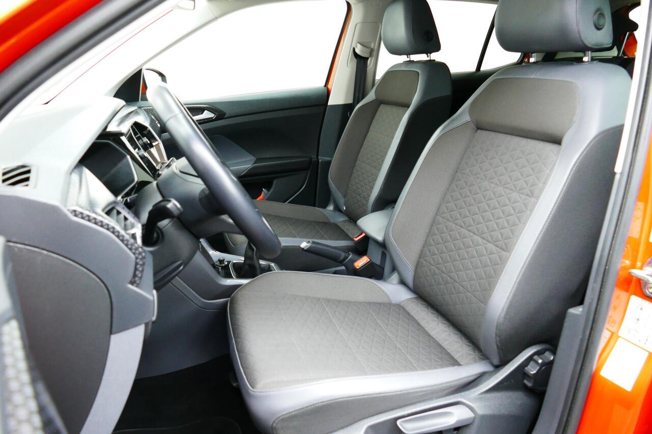 Volkswagen T-Cross 1.0 116pk TSI Style R-Line. Virt Cockpit, Adaptief Cruise, Navi, Led, 17"LMV, Haak 1100kg