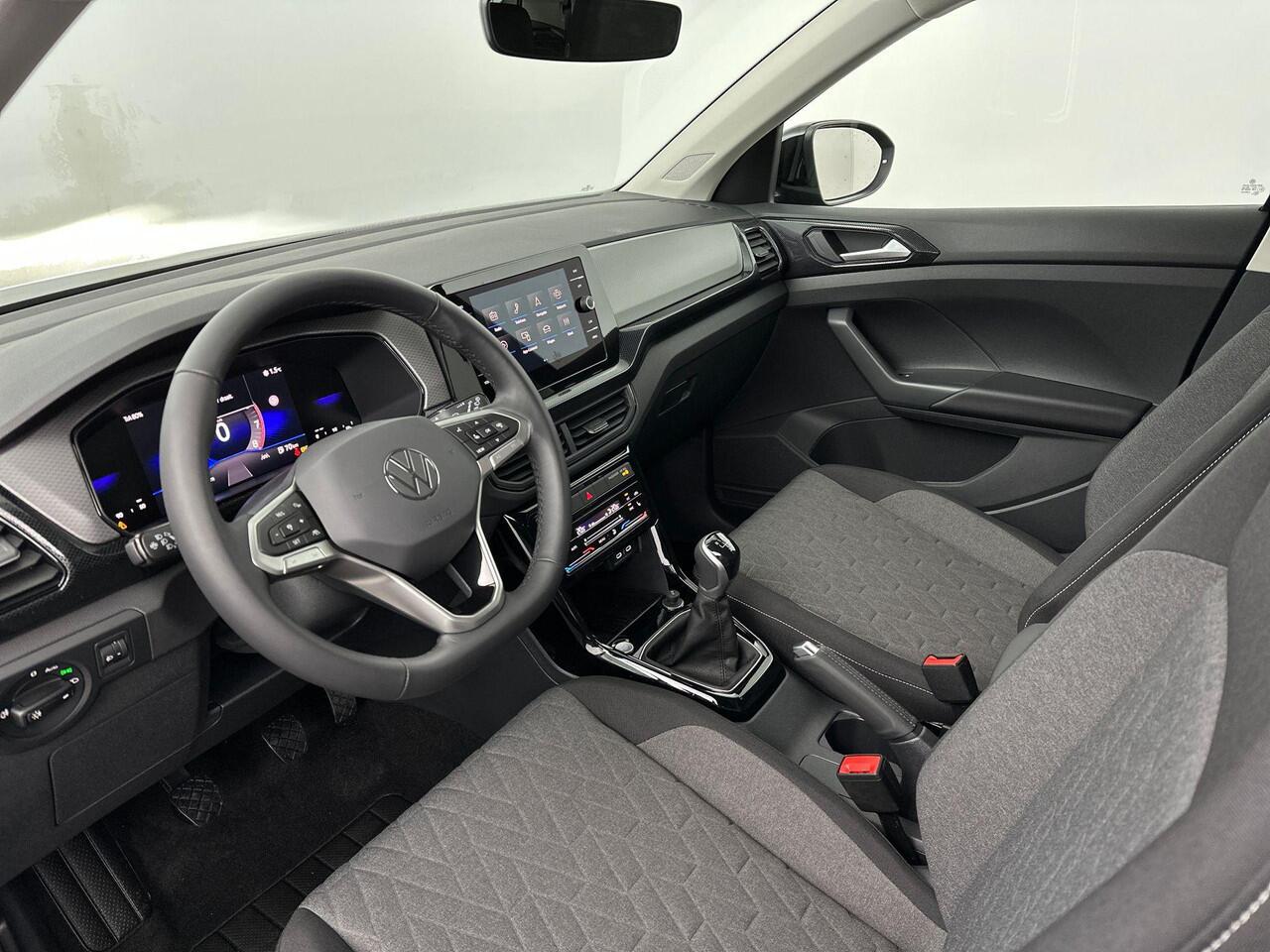 Volkswagen T-Cross Life Edition 1.0 70 kW / 95 pk TSI SUV 5 versn. Ha