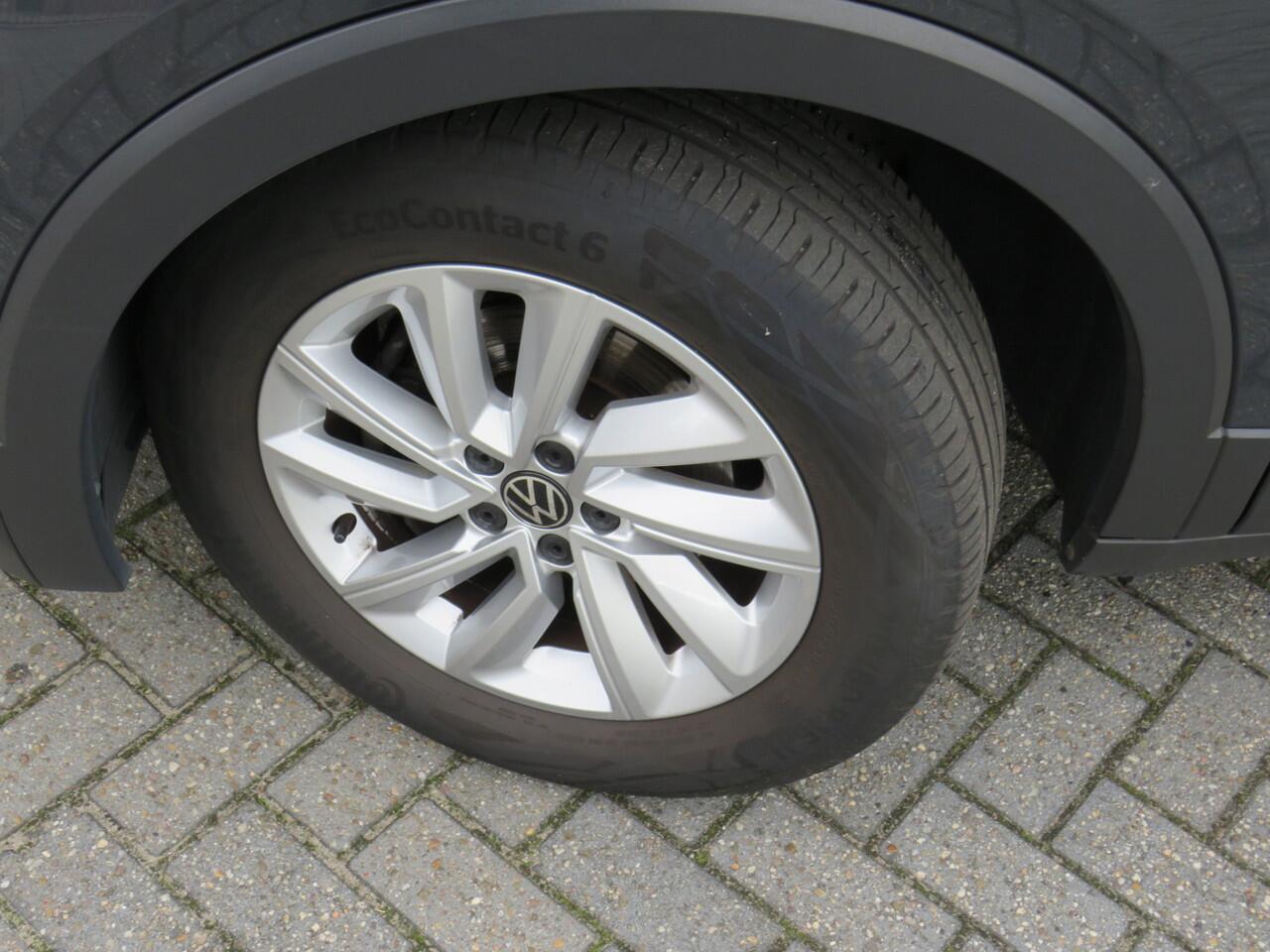 Volkswagen T-Cross 1.0 TSI 95Pk Life * Rijklaarprijs incl. garantie * Navigatie * Parkeersensoren V+Ä * ACC * Dakrails