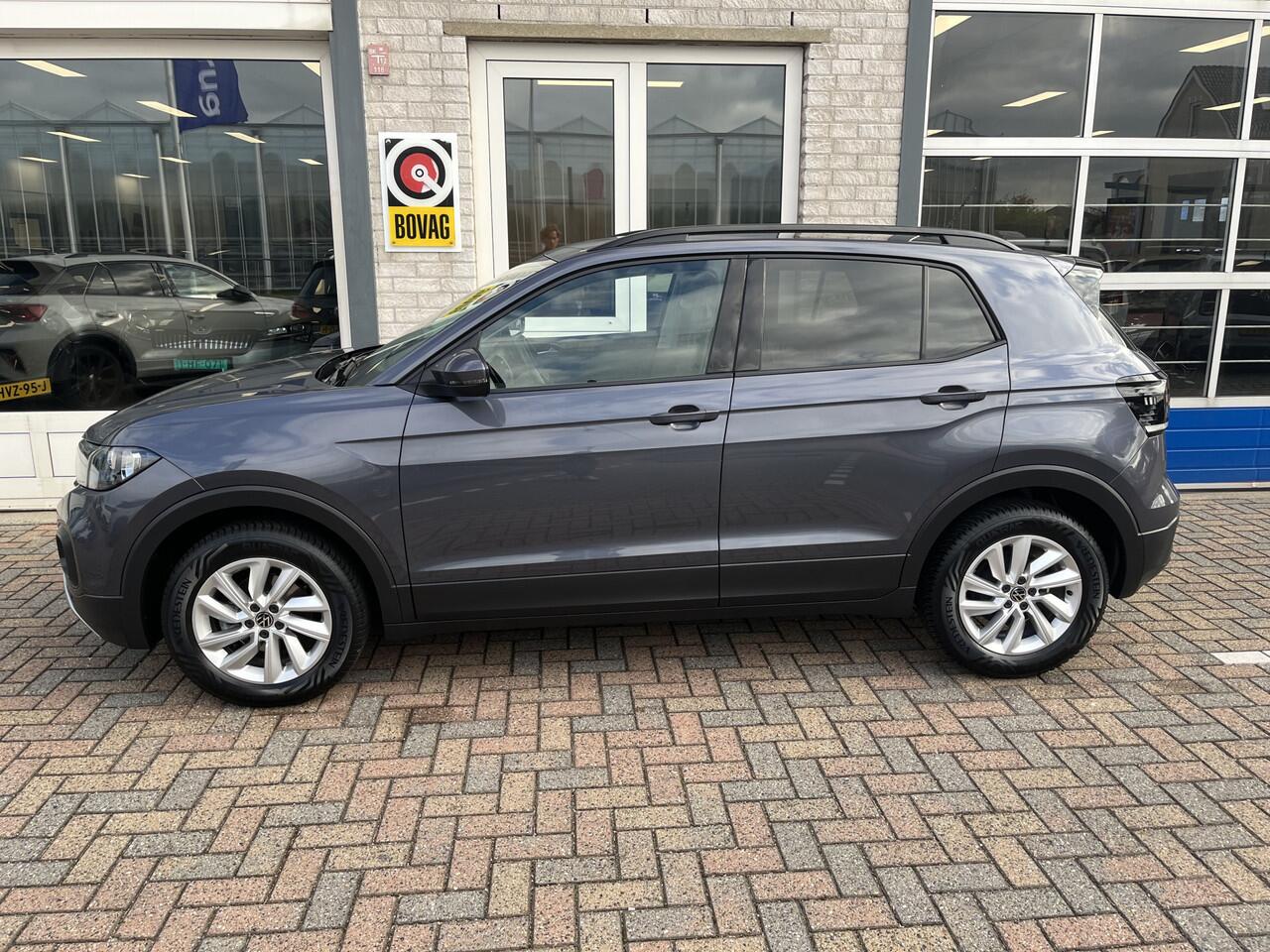 Volkswagen T-Cross 1.0 TSI Life / GARANTIE TM 05-2027/ PARK. SENSOREN/ APP CONNECT/ ADAPT. CRUISE/ AIRCO/ DAB/ 16" LMV