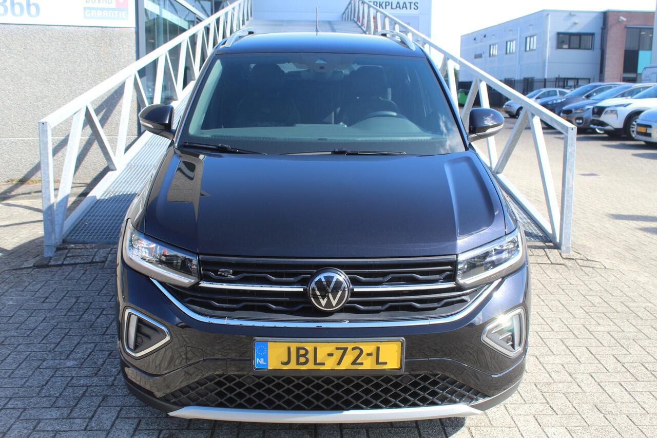 Volkswagen T-Cross 1.0 TSI 2x R-Line 2x R-Line Automaat/Navigatie/Virtual cockpit/Adaptive cruise control/Achteruitrijcamera/Parkeersensoren rondom/Apple carplay/Stoelverwarming/Climate control/IQ light/DAB/Draadloze telefoonlader.