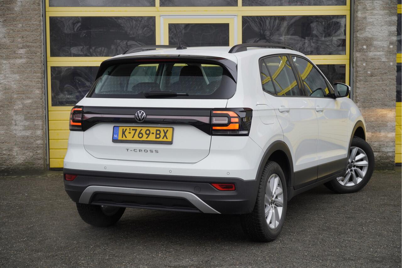 Volkswagen T-Cross 1.0 TSI Life Business BJ2020 Lmv 16" | Led | Pdc | Navi | App-Connect | Climate control | Cruise control | Getint glas