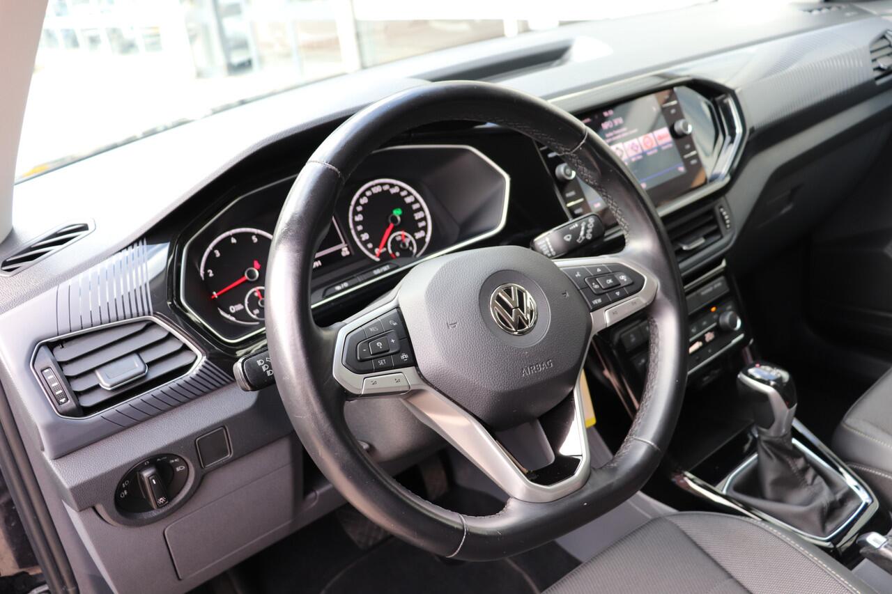 Volkswagen T-Cross 1.0 TSI Style automaat. Navigatie, Full-led, 18"lm.