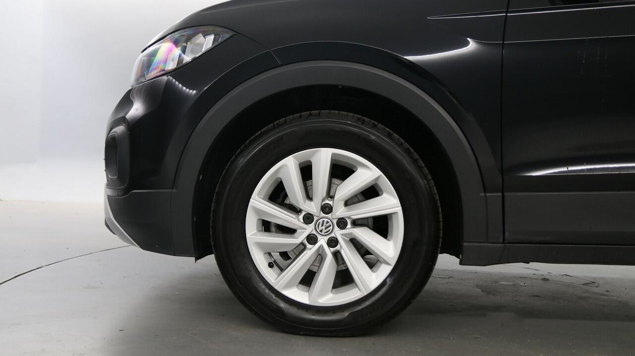 Volkswagen T-Cross 1.0 TSI 95pk Life / Adaptive Cruise Control / Trakhaak