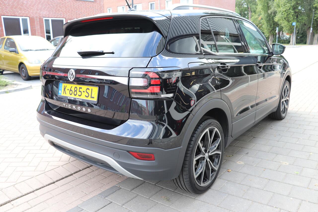 Volkswagen T-Cross 1.0 TSI Style automaat. Navigatie, Full-led, 18"lm.