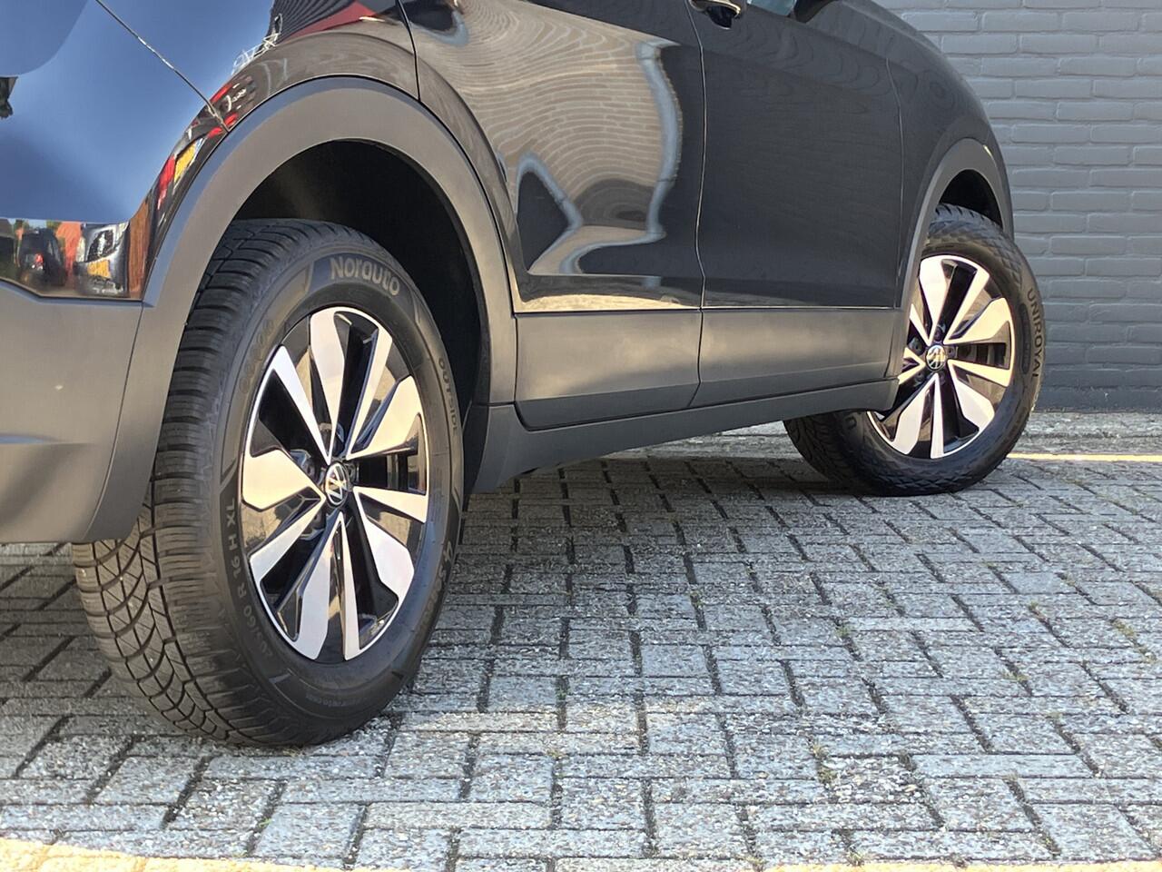 Volkswagen T-Cross 1.0 TSI Move | 1e eigenaar | dealer onderh. | navigatie | climate control | apple carplay | stoelverw. | parkeersens.