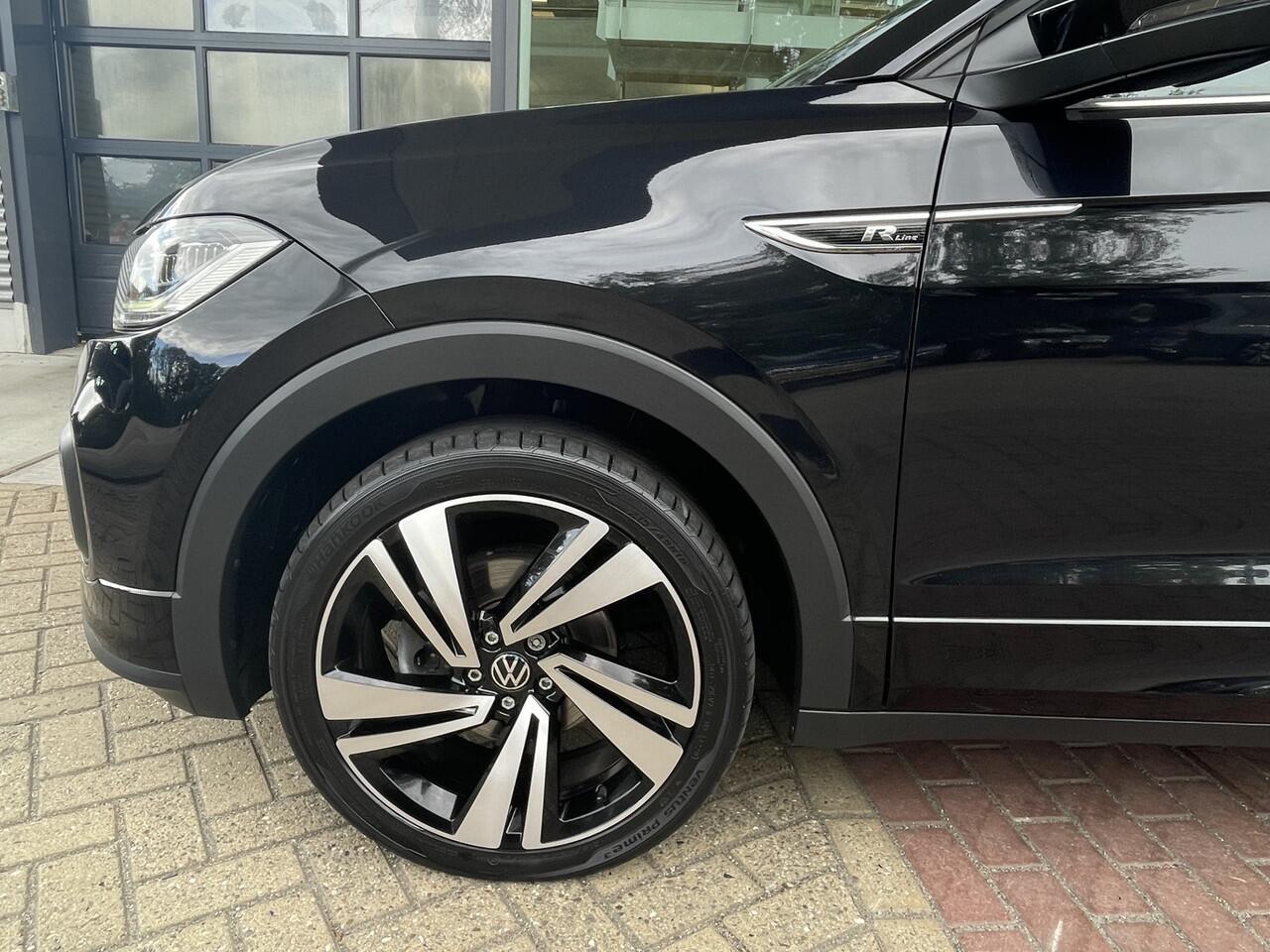 Volkswagen T-Cross 1.5 TSI 150pk DSG R-Line / Virtual cockpit / 18 Inch / stoelverwarming / Led verlichting / Camera / Adaptive Cruise