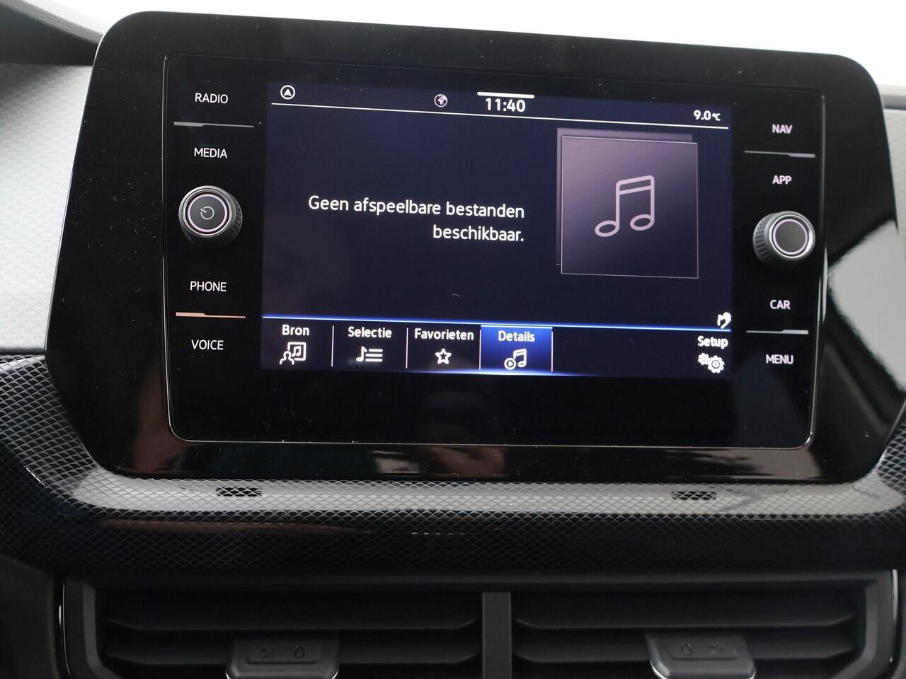 Volkswagen T-Cross Life Edition 1.0 70 kW / 95 pk TSI SUV 5 versn. Ha nd