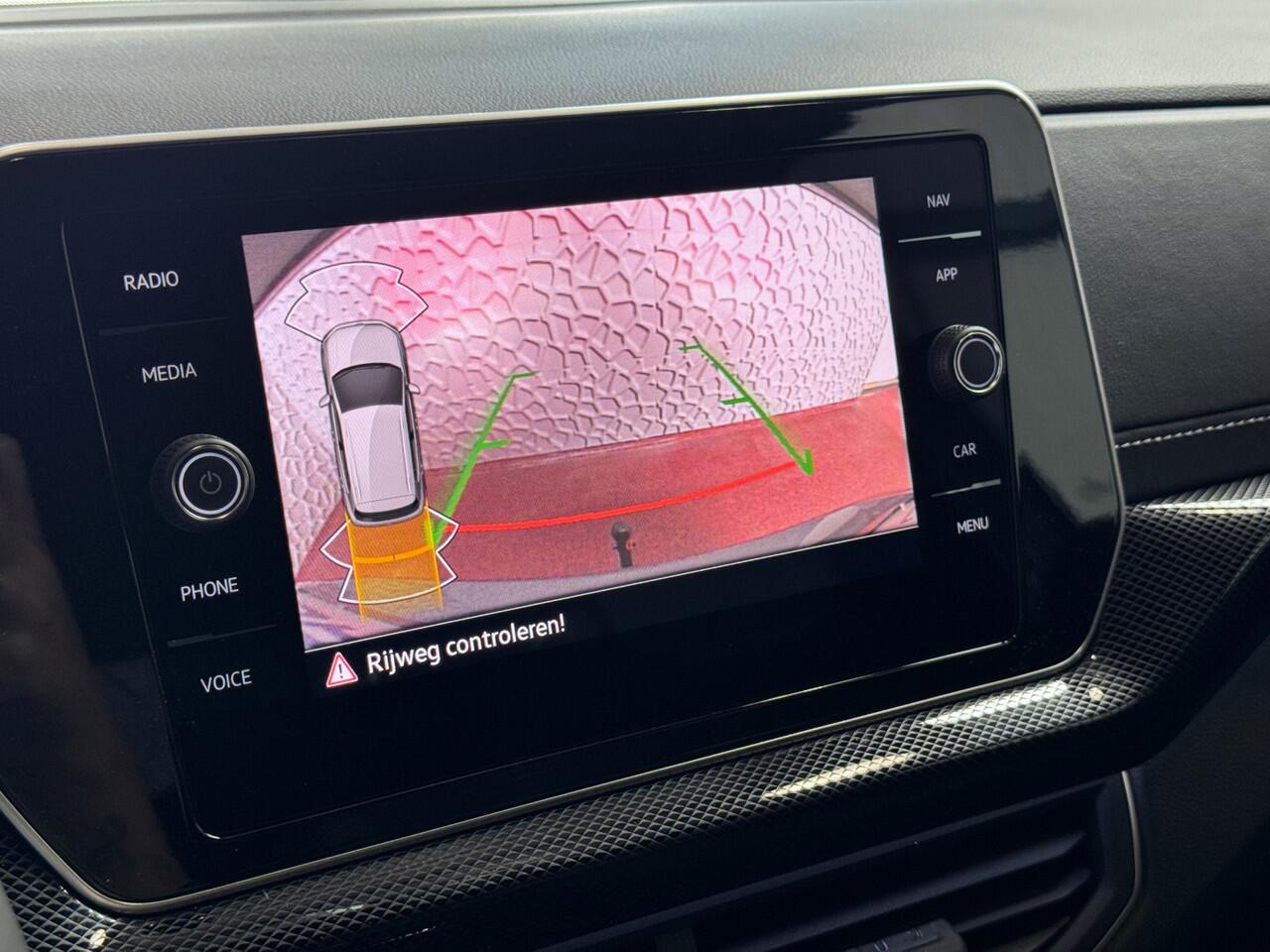 Volkswagen T-Cross ?NIEUWE AUTO? TSI 115PK R-LINE EDITION TREKHAAK LED LMV IQ CAMERA STOELVERW ?2025? ?Top Auto's Wijchen , 30 Jaar Specialist in Volkswagen : Alle Type's : R-Line Edition / Style / First Edition / Highline / Life , Zowel PHEV / HEV / MHEV / Benzine ?