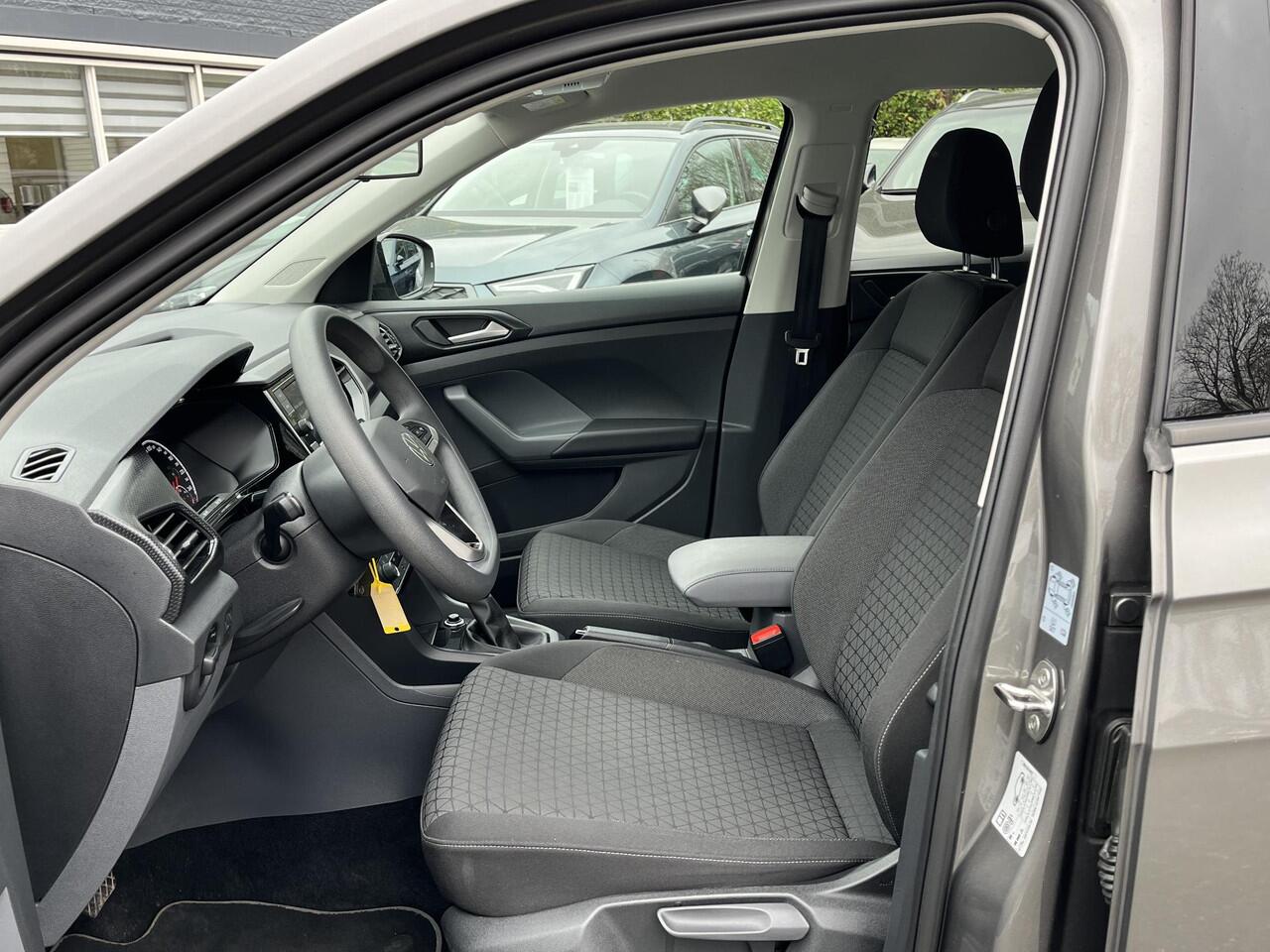 Volkswagen T-Cross 1.0 TSi DSG Life | CLIMA | STOELVERW. |