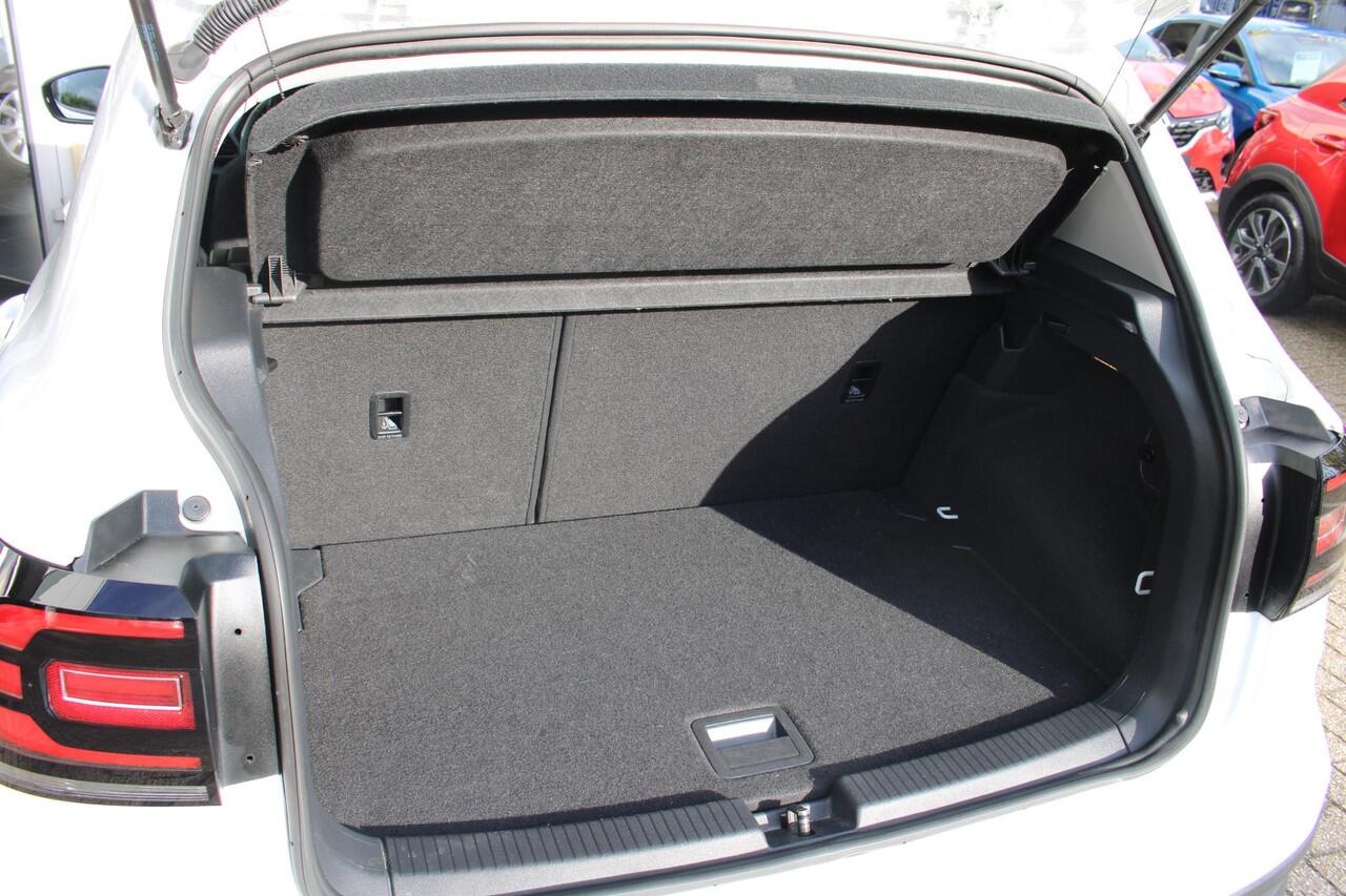 Volkswagen T-Cross 1.0 TSI Life | Android Auto / Apple Carplay | TREKHAAK