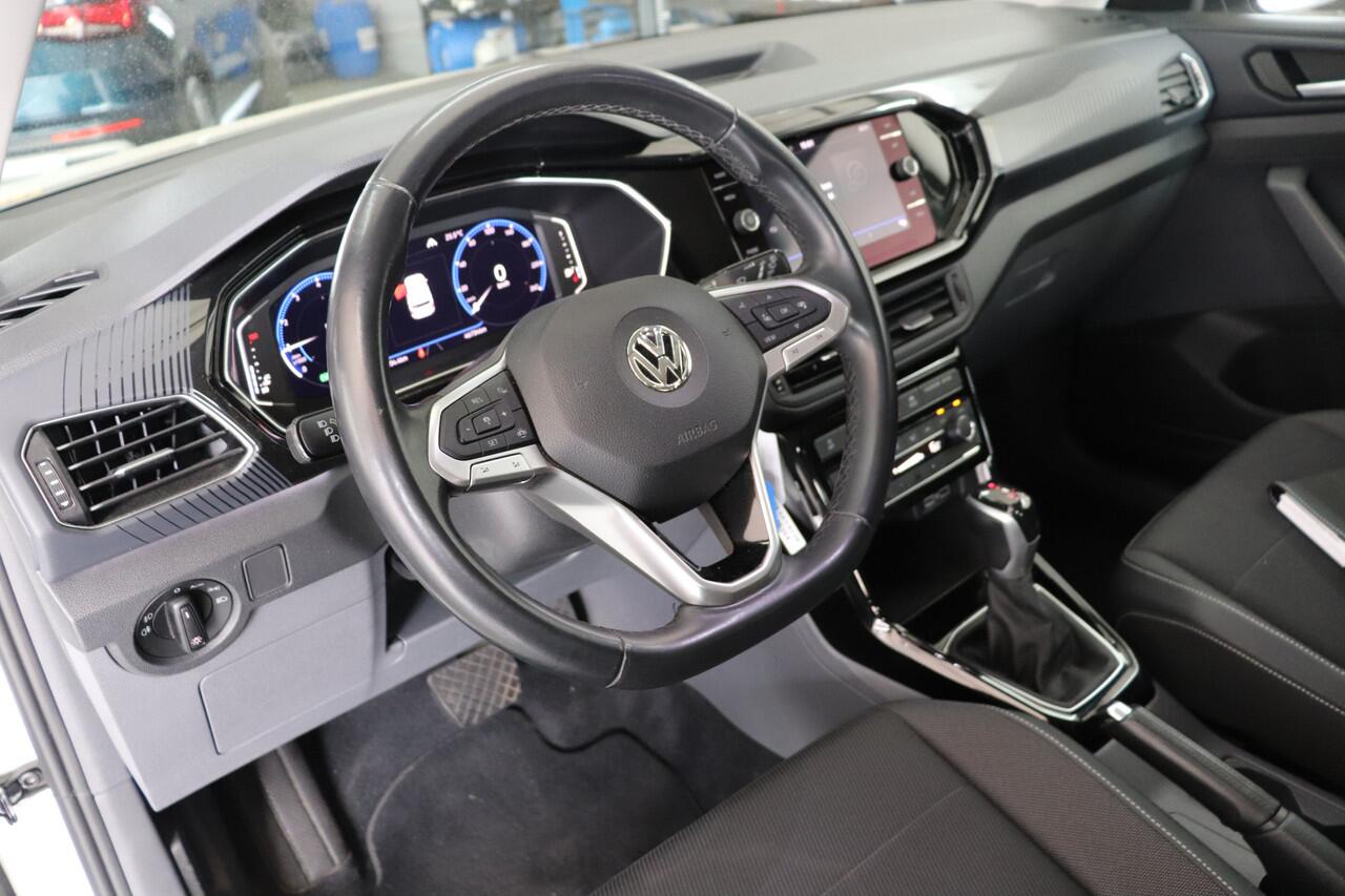Volkswagen T-Cross 1.0 TSI Style, automaat, navigatie, dodehoek detector.