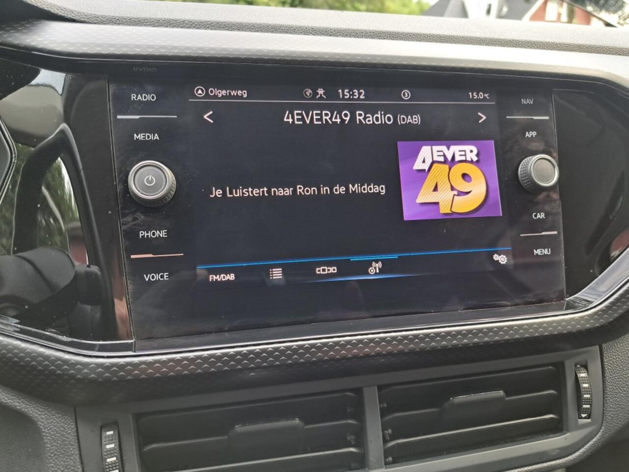 Volkswagen T-Cross 1.0 TSI Life Business 95 Pk Apple carplay Navigatie