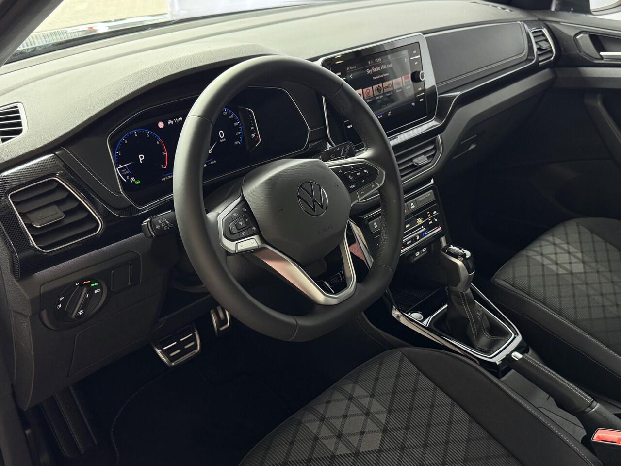 Volkswagen T-Cross ?NIEUWE AUTO? TSI 115PK R-LINE EDITION TREKHAAK LED LMV IQ CAMERA STOELVERW ?2025? "Volkswagen rijden begint bij Topautos.nl - 75 topmodellen direct op voorraad!"
