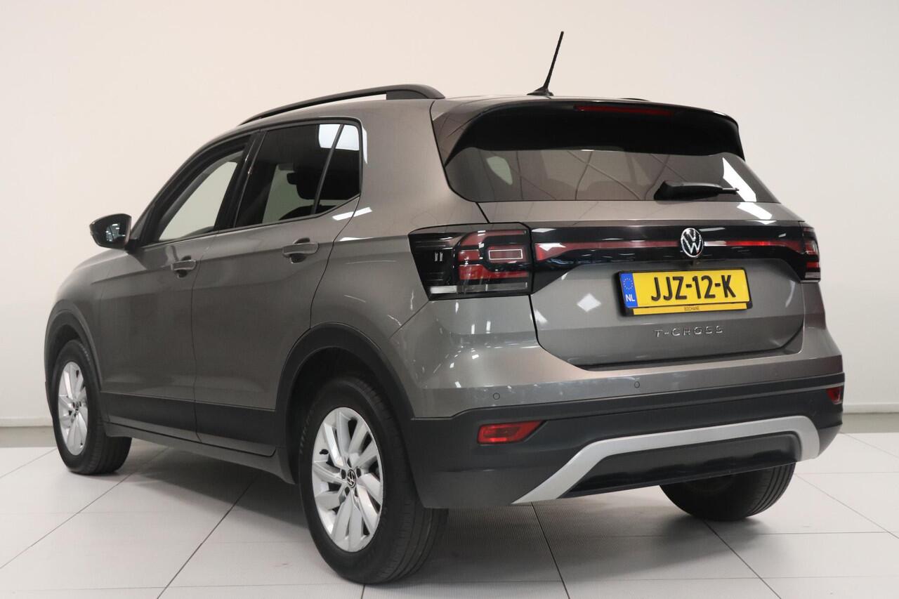 Volkswagen T-Cross 1.0 TSI Life | Camera | AppleCarplay AndroidAuto Navigatie | Stoelverwarming | DAB+ | LED koplampen | Adaptieve cruisecontrol |