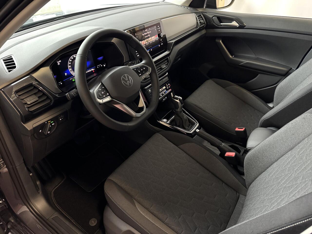 Volkswagen T-Cross 11/2024 4 CILINDER MOTOR 1.5 150PK / STYLE PAKKET / LED V+A CAMERA DIG.COCKPIT PRO STOELVERW KEYLESS P-ASSIST "Volkswagen rijden begint bij Topautos.nl - 75 topmodellen direct op voorraad!"