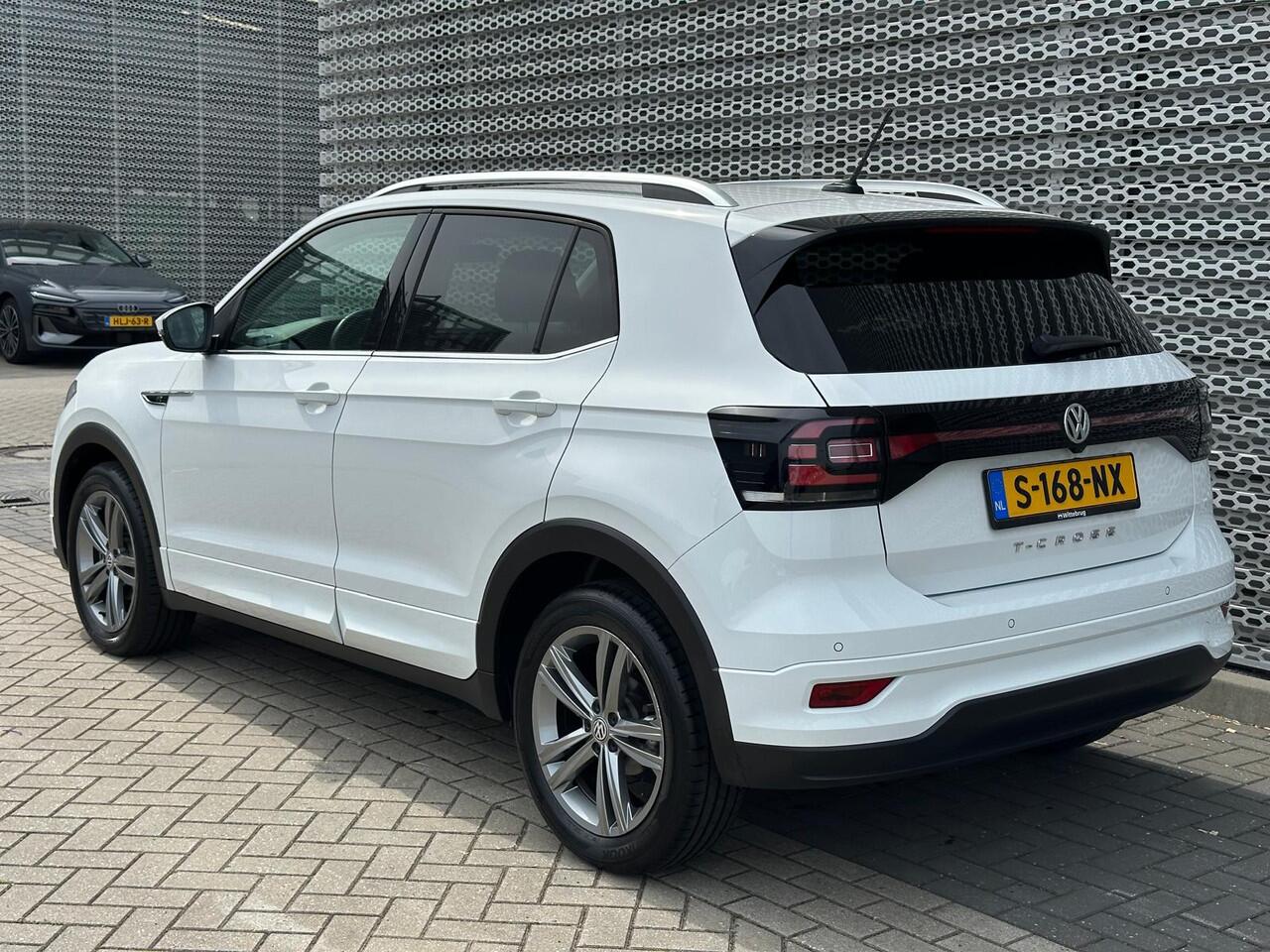 Volkswagen T-Cross 1.0 TSI R-Line DSG / R-Line Exterieur / Style Interieur / Navigatie / Parkeersensoren V+A / Stoelverwarming / Climate controle / **