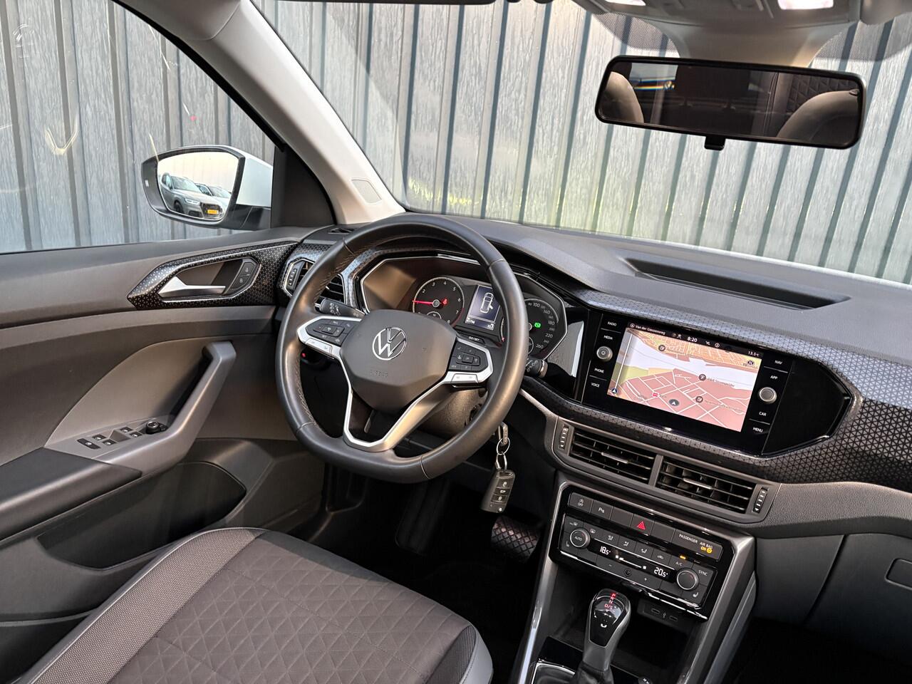 Volkswagen T-Cross 1.0 TSI R-Line | LED | Stoel verw. | Climate control | Adapt. Cr. | Prijs Rijklaar!!