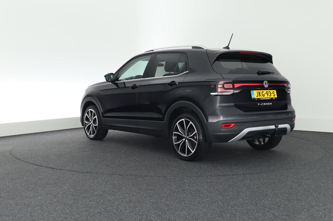 Volkswagen T-Cross 1.0 TSI 110pk DSG Style Trekhaak Stoelverwarming Led Virtual Cockpit Navigatie