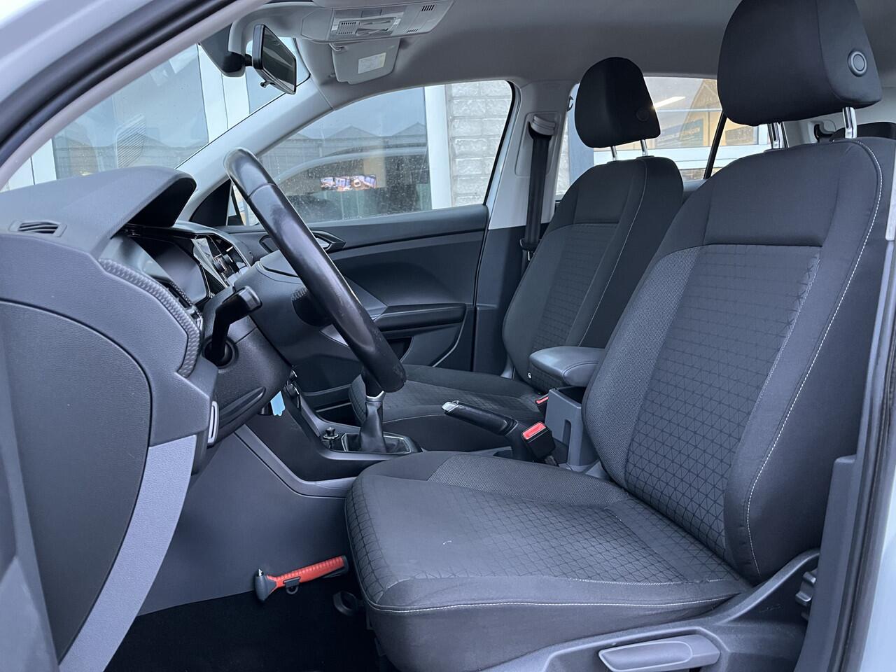 Volkswagen T-Cross 1.0 TSI Life / TREKHAAK/ ADAPT. CRUISE/ PARK. SENSOREN/ APP-CONNECT/ DAB/ BLUETOOTH/ NAVI/ CLIMA/ 16" LMV